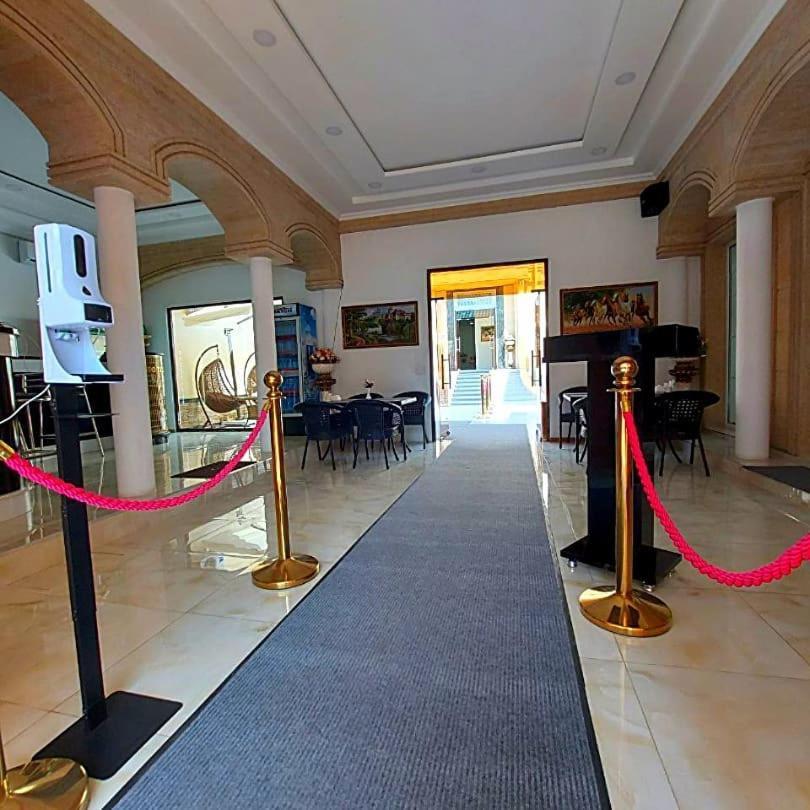 Queens 2 Hotel ทาชเคนต์ ภายนอก รูปภาพ