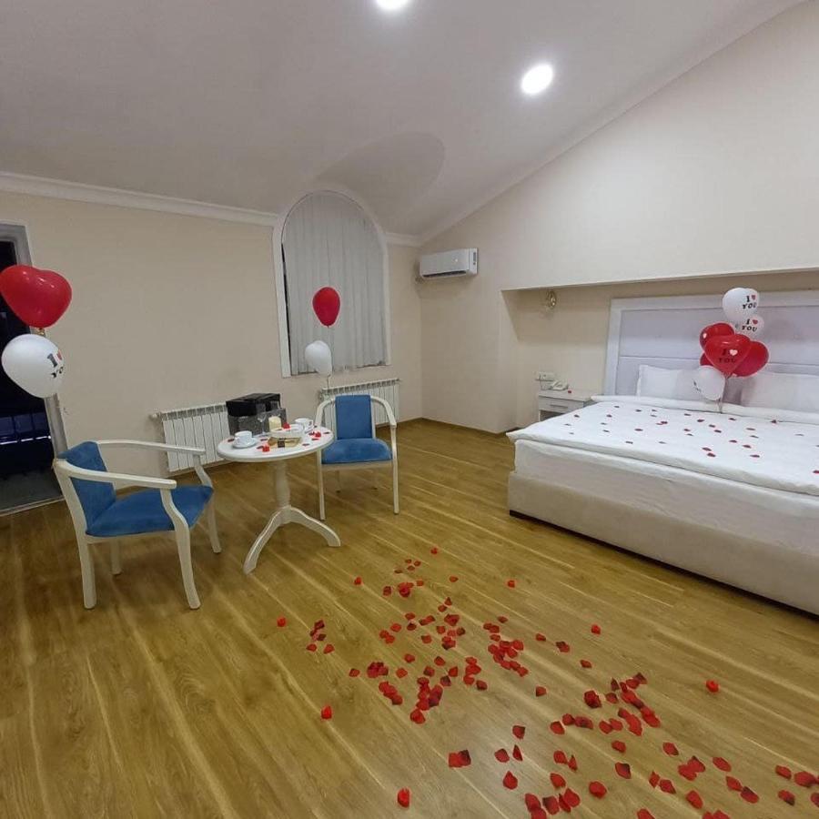 Queens 2 Hotel ทาชเคนต์ ภายนอก รูปภาพ