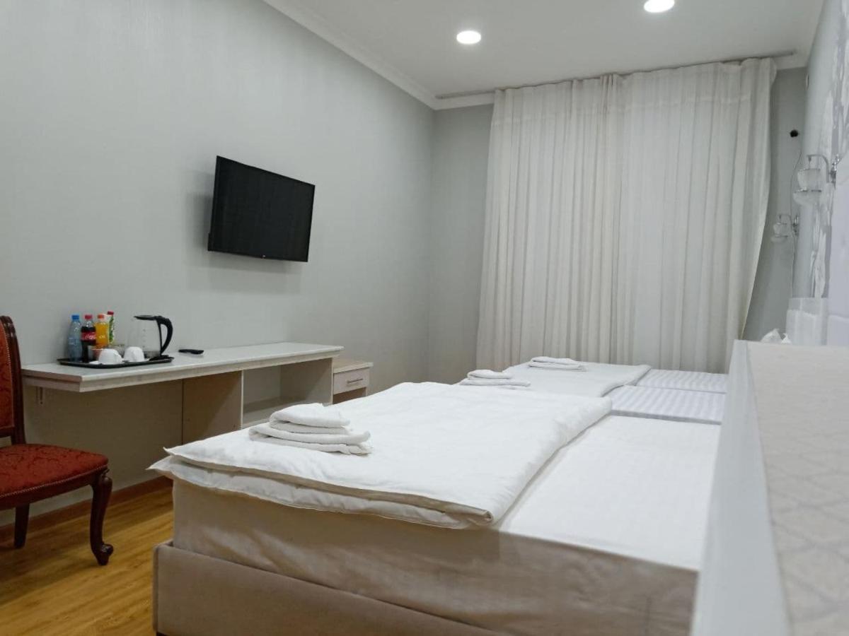 Queens 2 Hotel ทาชเคนต์ ภายนอก รูปภาพ