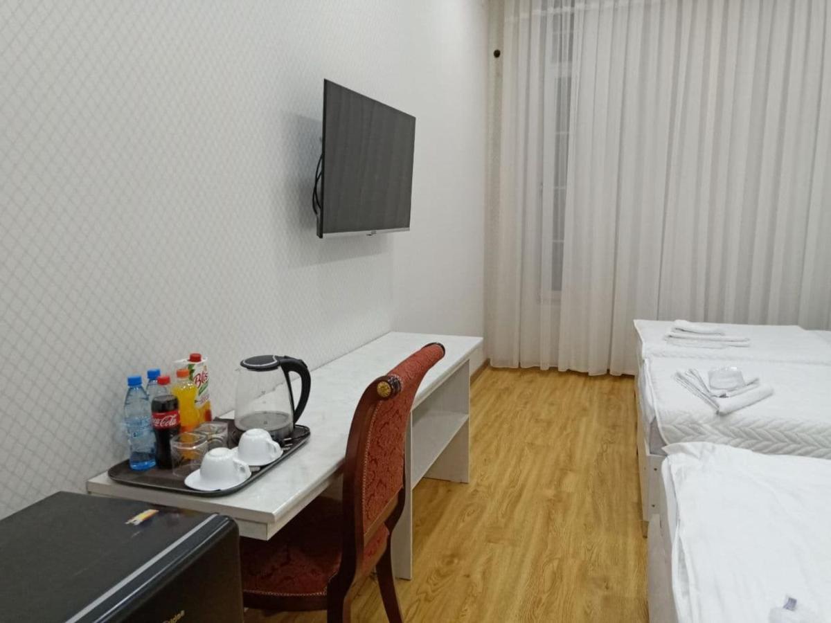 Queens 2 Hotel ทาชเคนต์ ภายนอก รูปภาพ