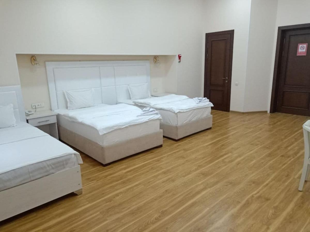 Queens 2 Hotel ทาชเคนต์ ภายนอก รูปภาพ