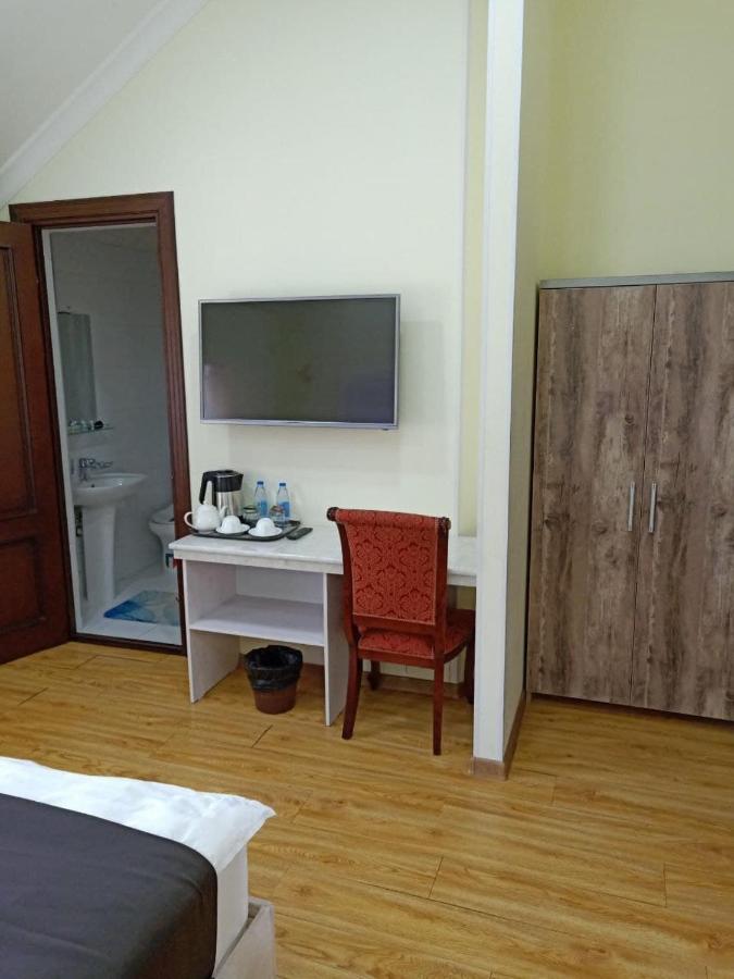 Queens 2 Hotel ทาชเคนต์ ภายนอก รูปภาพ