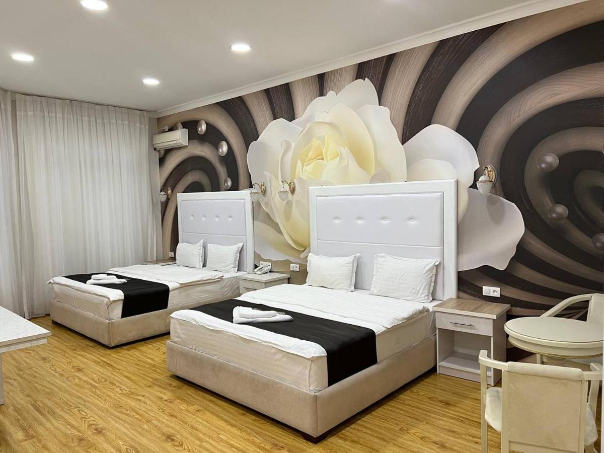 Queens 2 Hotel ทาชเคนต์ ภายนอก รูปภาพ