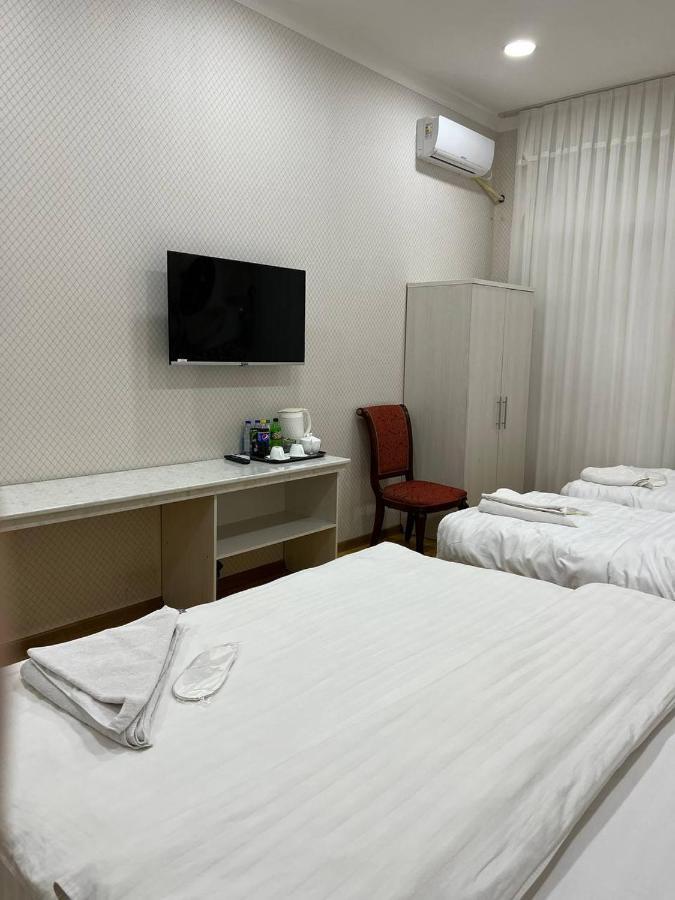 Queens 2 Hotel ทาชเคนต์ ภายนอก รูปภาพ